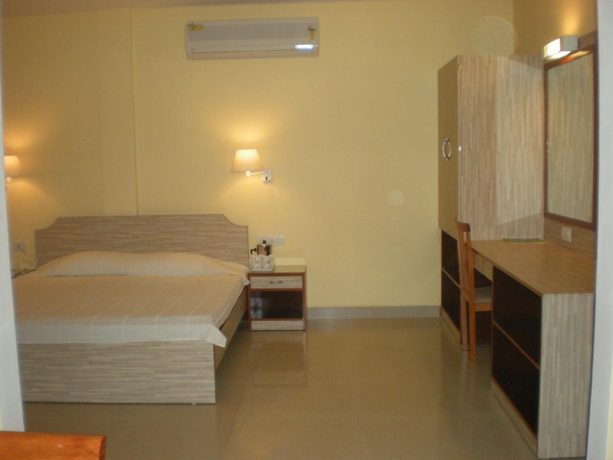 Hotel Rajawas Dibrugarh 외부 사진
